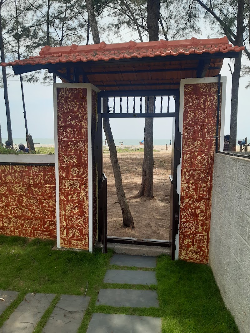 La-Mira Beach Resort travel photo