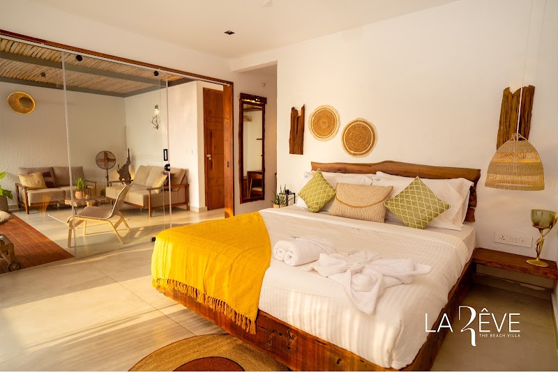 La Rêve The Beach Villa room
