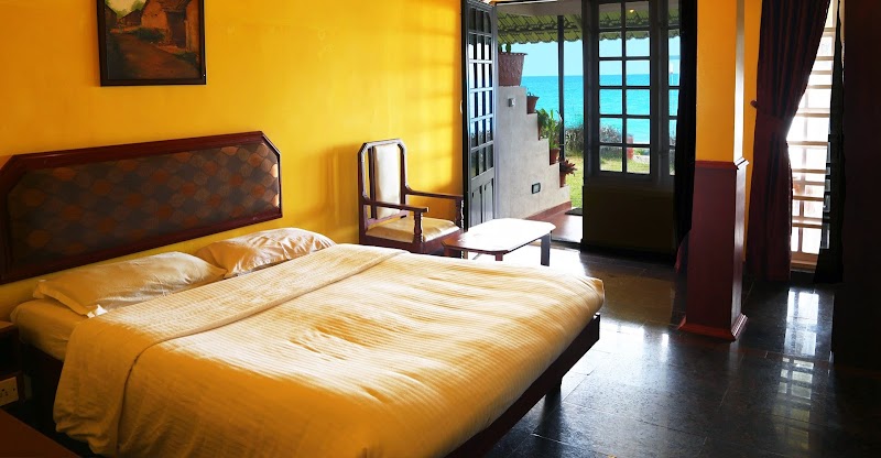Mascot Beach Resort room
