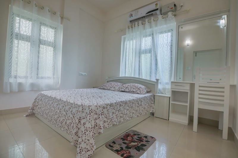 Zees Apartments room