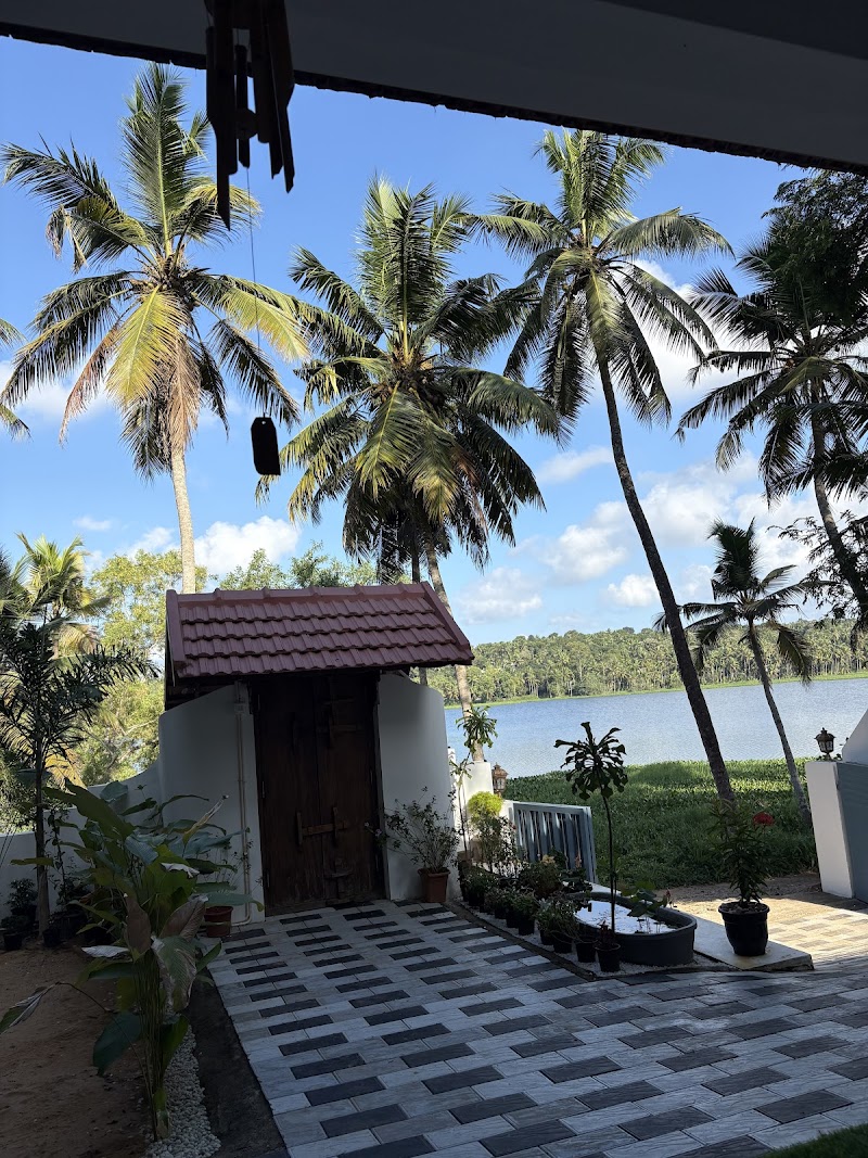 Lake View Villa photo